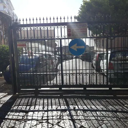 Vomero House With Free Parking 410 Cm Naples Exterior photo