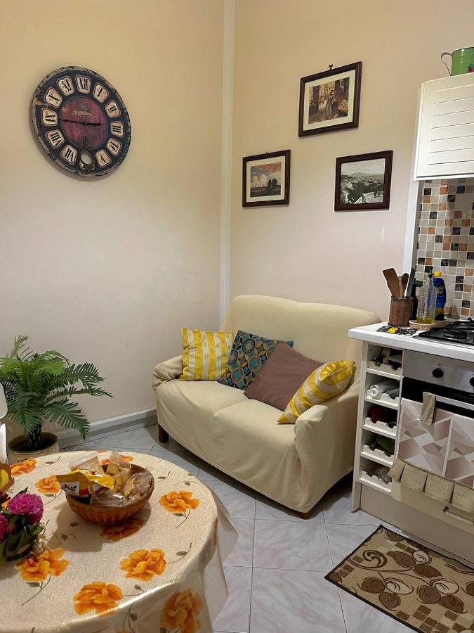Vomero House With Free Parking 410 Cm Neapel